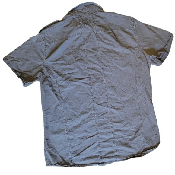 Rock & Republic Button Down Short Sleeve Shirt - L - Picture 3 of 7